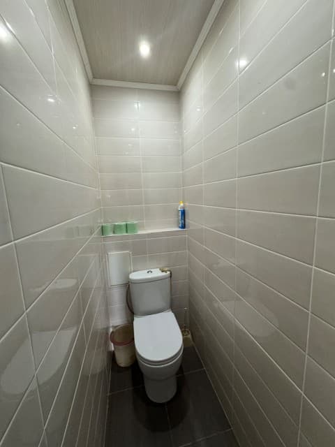 4 комн., 61 м², Блочный, Центр - район пл. Орджоникидзе 9