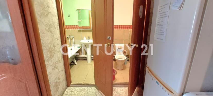 Больше 4 комн., 104 м², 112 серия, ТЦ "Олонхо" 5