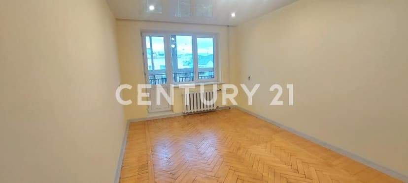3 комн., 61 м², КПД, Центр - район пл. Орджоникидзе