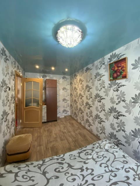 2 комн., 46 м², Блочный, Центр - район пл. Орджоникидзе 6