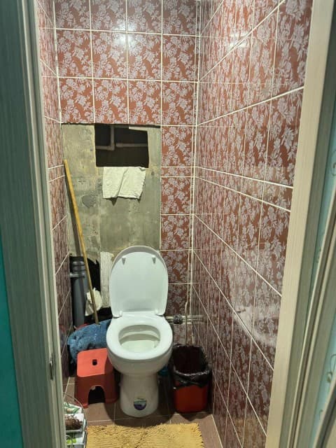 2 комн., 64 м², Блочный, Областная больница, рынок "Манньыаттаах" 11