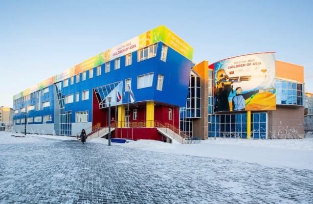 3 комн., 61 м², КПД, ТЦ "Олонхо"
