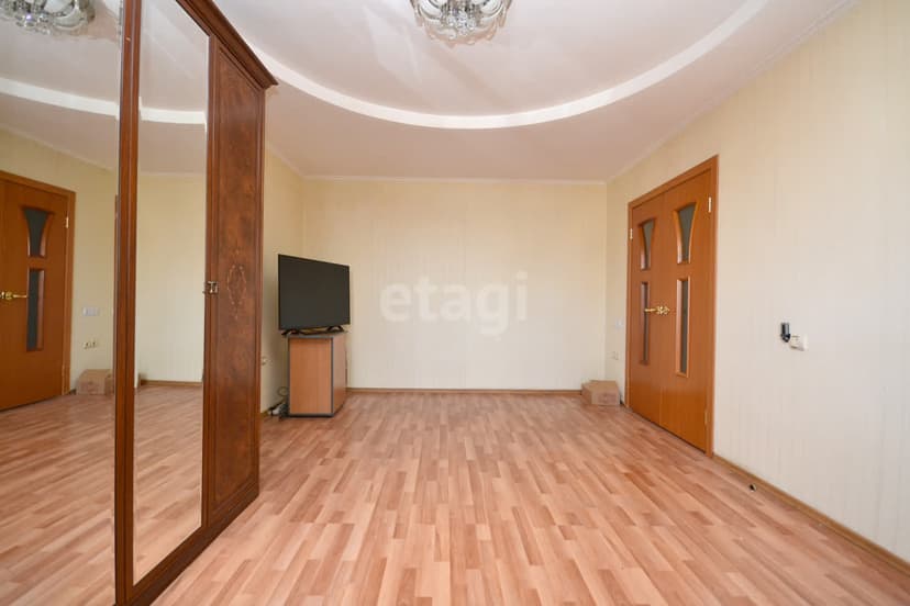 1 комн., 35 м², Инд. планировка 2