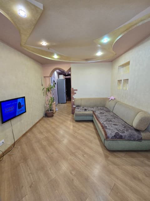 3 комн., 51 м², Блочный, Авиапорт
