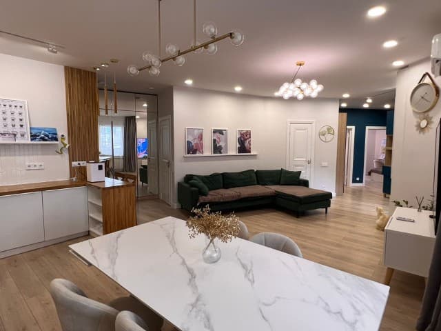 4 комн., 95 м², Монолитно-каркасный, 203 мкрн. 3