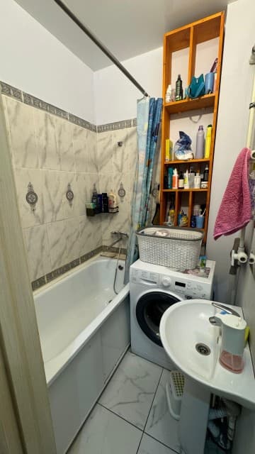 1 комн., 60 м², Блочный, Кинотеатр Лена 7