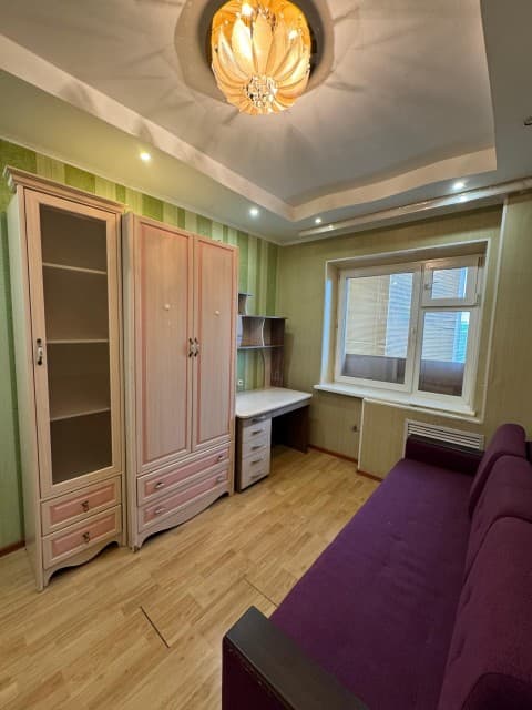 3 комн., 77 м², 112 серия, Областная больница, рынок "Манньыаттаах" 3