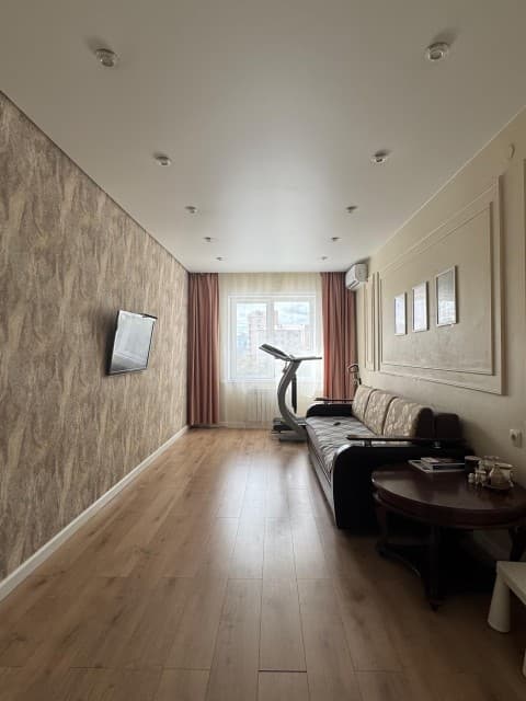 2 комн., 65 м², Монолитно-каркасный, 203 мкрн.