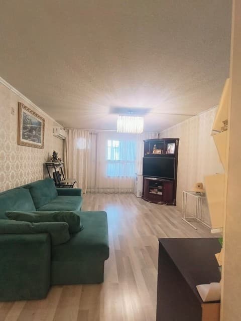 3 комн., 65 м², Каркасно-щитовой, Авиапорт 4