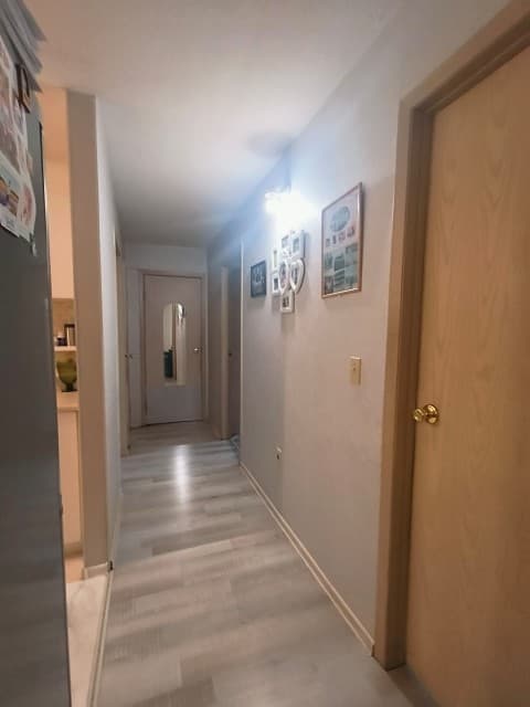 3 комн., 65 м², Каркасно-щитовой, Авиапорт 7