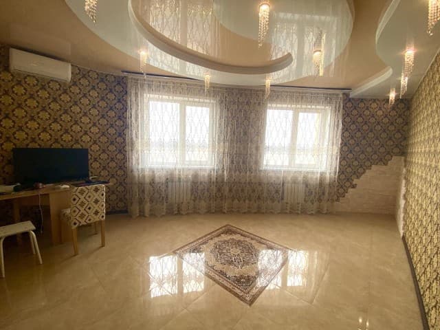 3 комн., 93 м², Монолитно-каркасный, Центр - район пл. Орджоникидзе 5