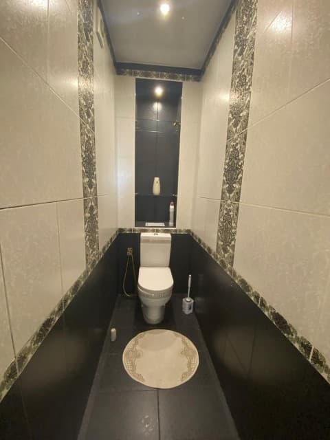 3 комн., 93 м², Монолитно-каркасный, Центр - район пл. Орджоникидзе 15