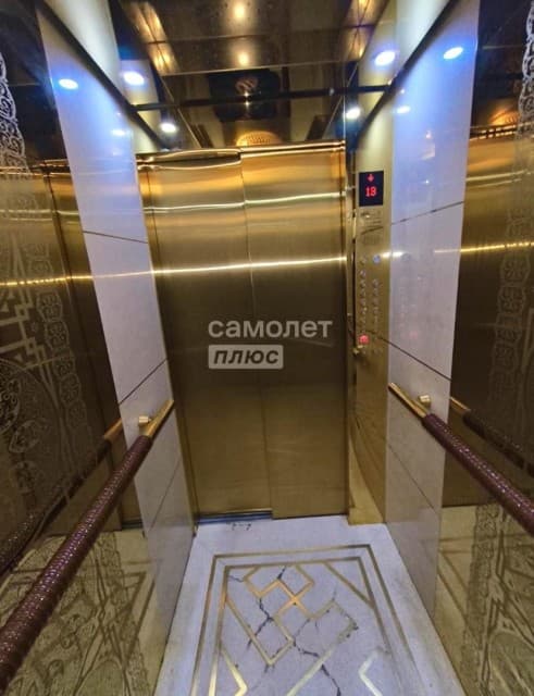 3 комн., 93 м², Монолитно-каркасный, Центр - район пл. Орджоникидзе 17