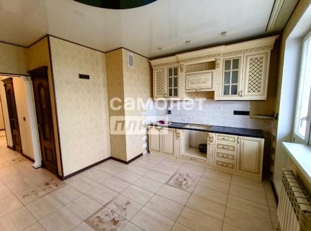3 комн., 93 м², Монолитно-каркасный, Центр - район пл. Орджоникидзе 10