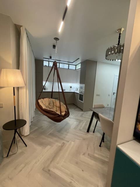 3 комн., 72 м², Монолитно-каркасный, Кинотеатр Лена 8