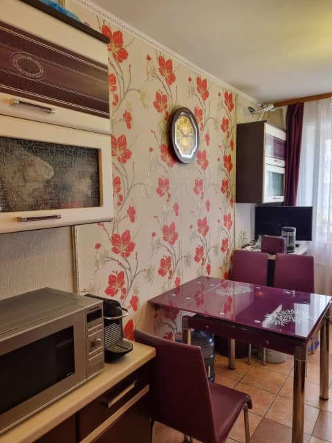 3 комн., 63 м², КПД, Авиапорт 3