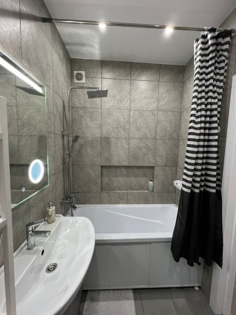 1 комн., 35 м², Монолитно-каркасный, 203 мкрн. 4