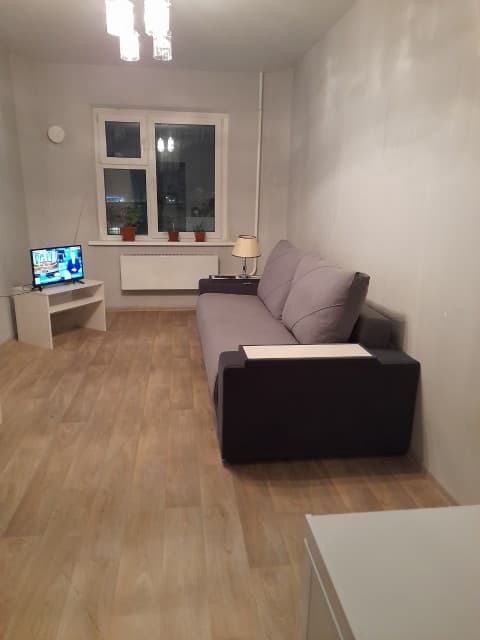 1 комн., 36 м², Монолитно-каркасный, Крестьянский рынок, стадион "Туймаада" 4