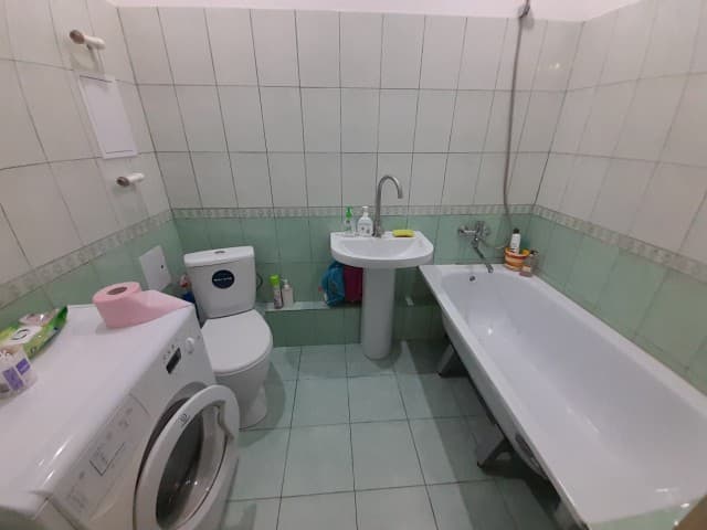 1 комн., 36 м², Монолитно-каркасный, Крестьянский рынок, стадион "Туймаада" 2