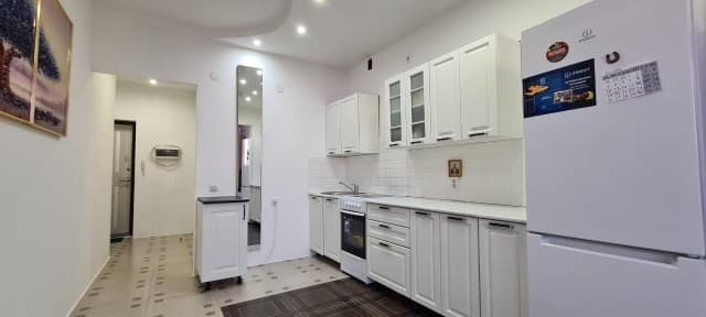 2 комн., 51 м², Монолитно-каркасный, Крестьянский рынок, стадион "Туймаада"