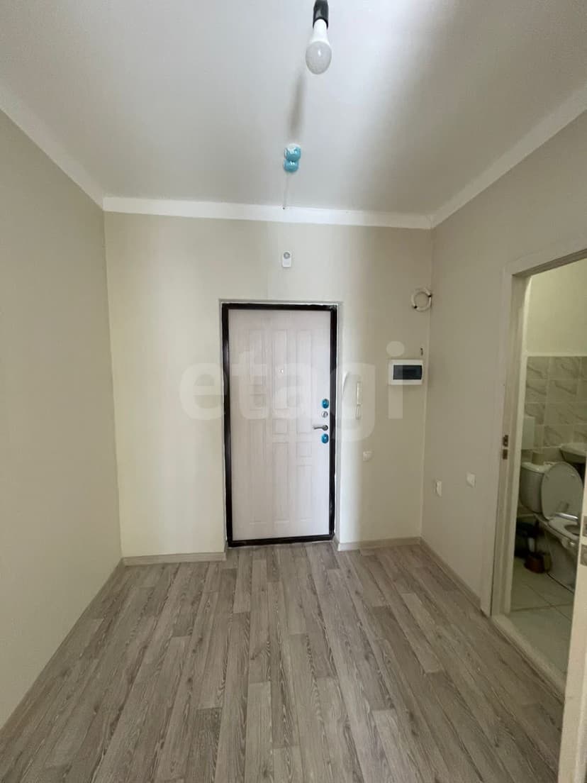 1 комн., 40 м², Монолитно-каркасный 2