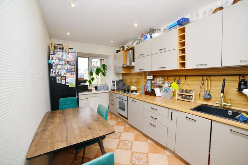 2 комн., 60 м², Инд. планировка 5