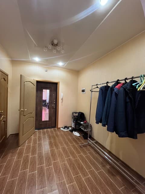 2 комн., 70 м², Инд. планировка, Центр - район пл. Орджоникидзе 7