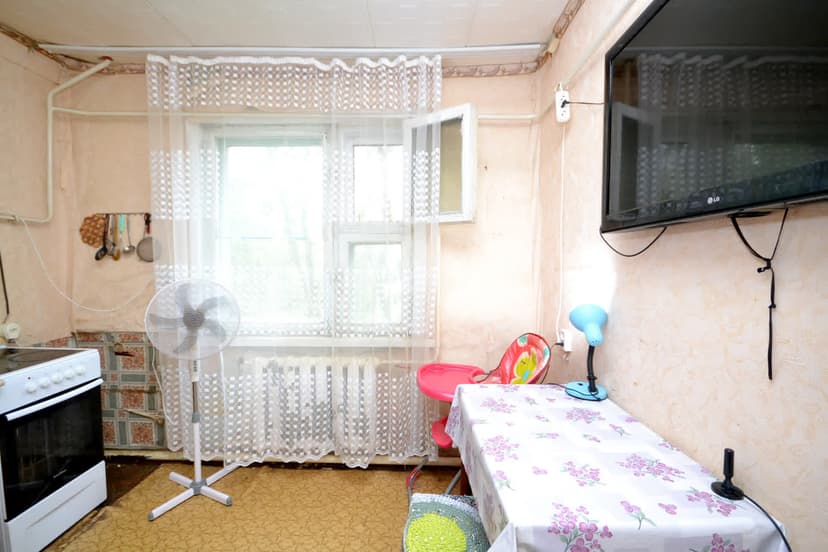 2 комн., 52 м², Дерев. б/у 4