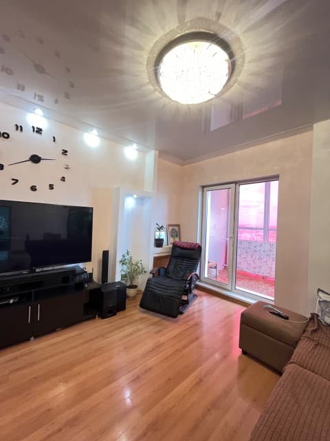 2 комн., 70 м², Инд. планировка, Центр - район пл. Орджоникидзе 4
