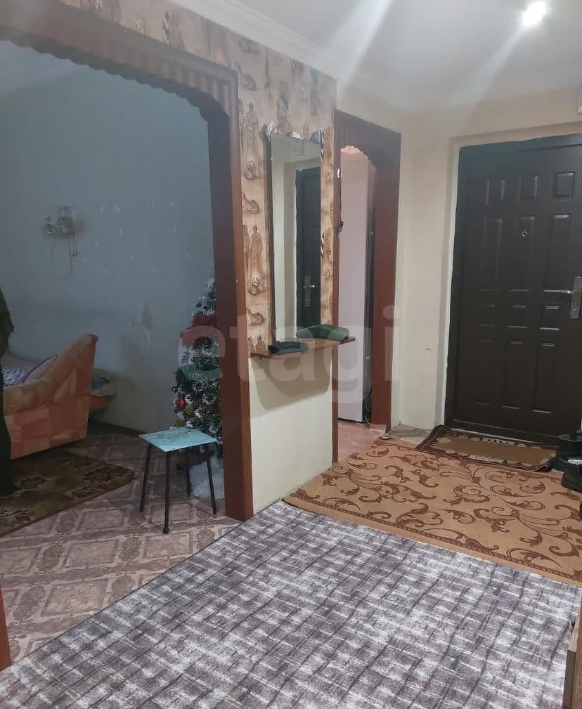 2 комн., 61 м², Инд. планировка 2