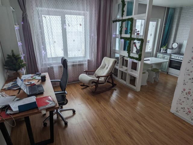2 комн., 68 м², Блочный, Площадь Победы 2