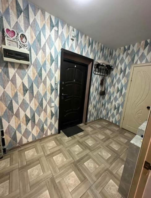 1 комн., 37 м², Блочный, Авторынок 4