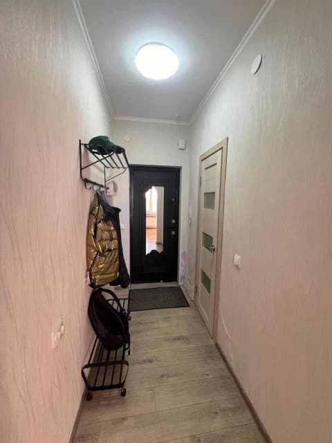 1 комн., 42 м², Монолитно-каркасный, Крестьянский рынок, стадион "Туймаада" 9