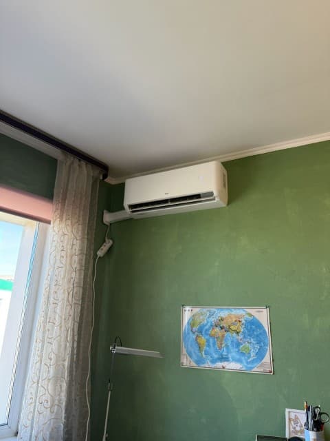 1 комн., 42 м², Блочный, Площадь Победы 11