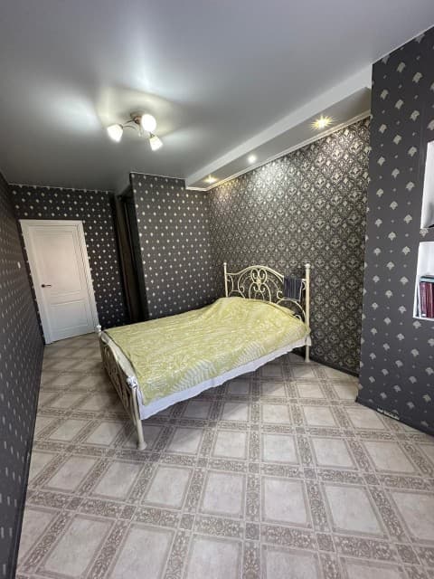 3 комн., 84 м², Монолитно-каркасный, ДСК 13