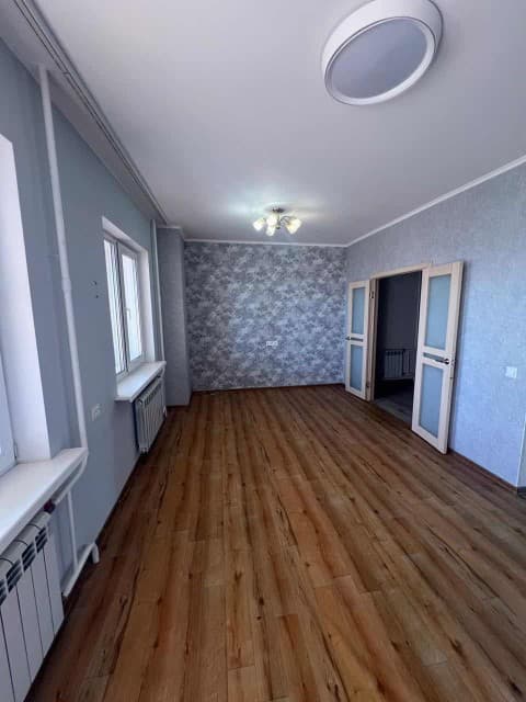 1 комн., 42 м², Монолитно-каркасный, Крестьянский рынок, стадион "Туймаада" 7