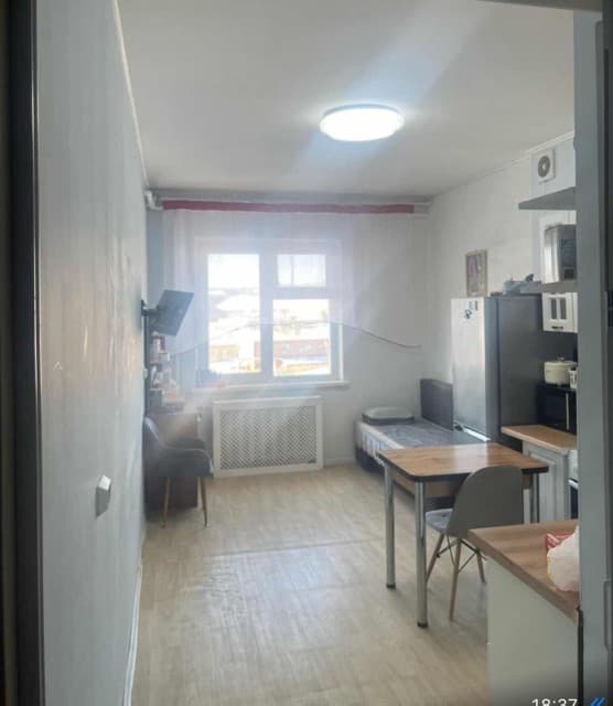 1 комн., 42 м², Блочный, Авторынок 7