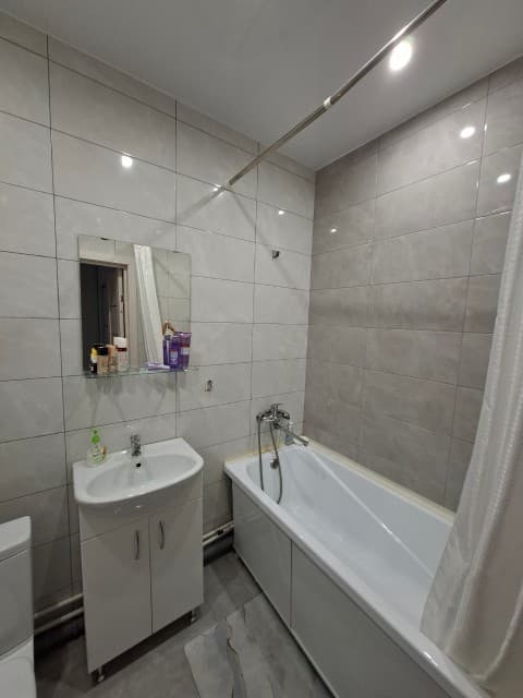 1 комн., 38 м², Монолитно-каркасный, Рынок Столичный 8