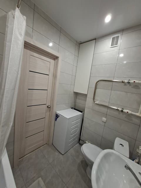 1 комн., 38 м², Монолитно-каркасный, Рынок Столичный 7