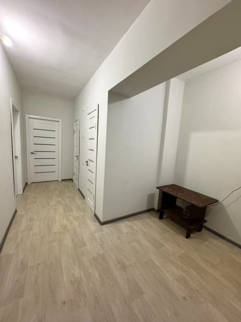 3 комн., 74 м², Блочный, 202 мкрн. 9