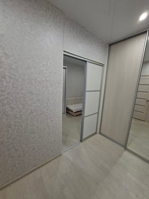 1 комн., 38 м², Монолитно-каркасный, Рынок Столичный 5