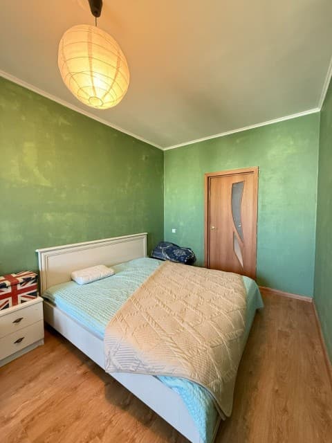 1 комн., 42 м², Блочный, Площадь Победы 10
