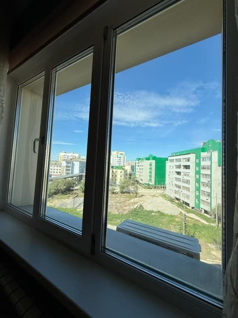 1 комн., 42 м², Блочный, Площадь Победы 12
