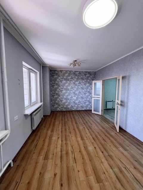 1 комн., 42 м², Монолитно-каркасный, Крестьянский рынок, стадион "Туймаада" 2