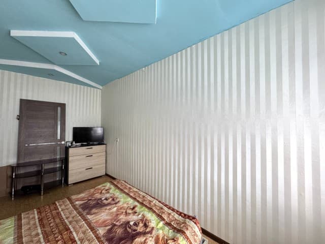 2 комн., 53 м², Блочный, Глазная больница 8