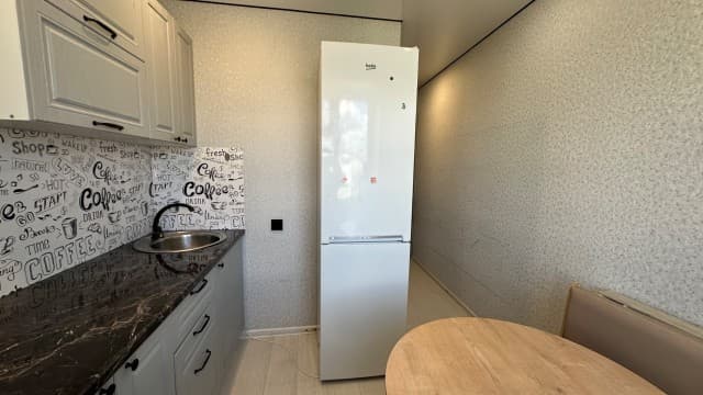 1 комн., 30 м², Блочный, Центр - район пл. Орджоникидзе 4