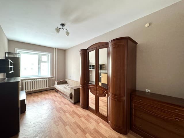 3 комн., 74 м², Блочный, 202 мкрн. 7