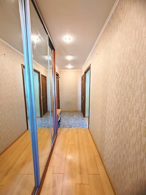 3 комн., 41 м², Хрущевка, Площадь Победы 9