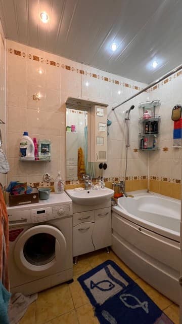 2 комн., 71 м², 112 серия, Областная больница, рынок "Манньыаттаах" 11