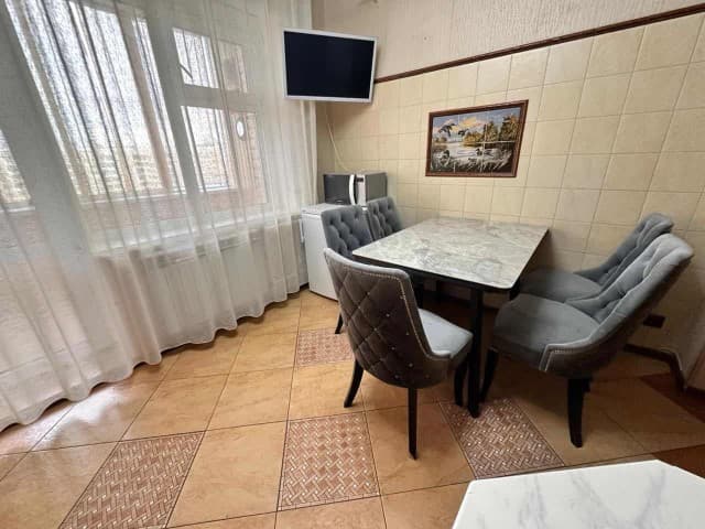 3 комн., 81 м², 112 серия, 202 мкрн.